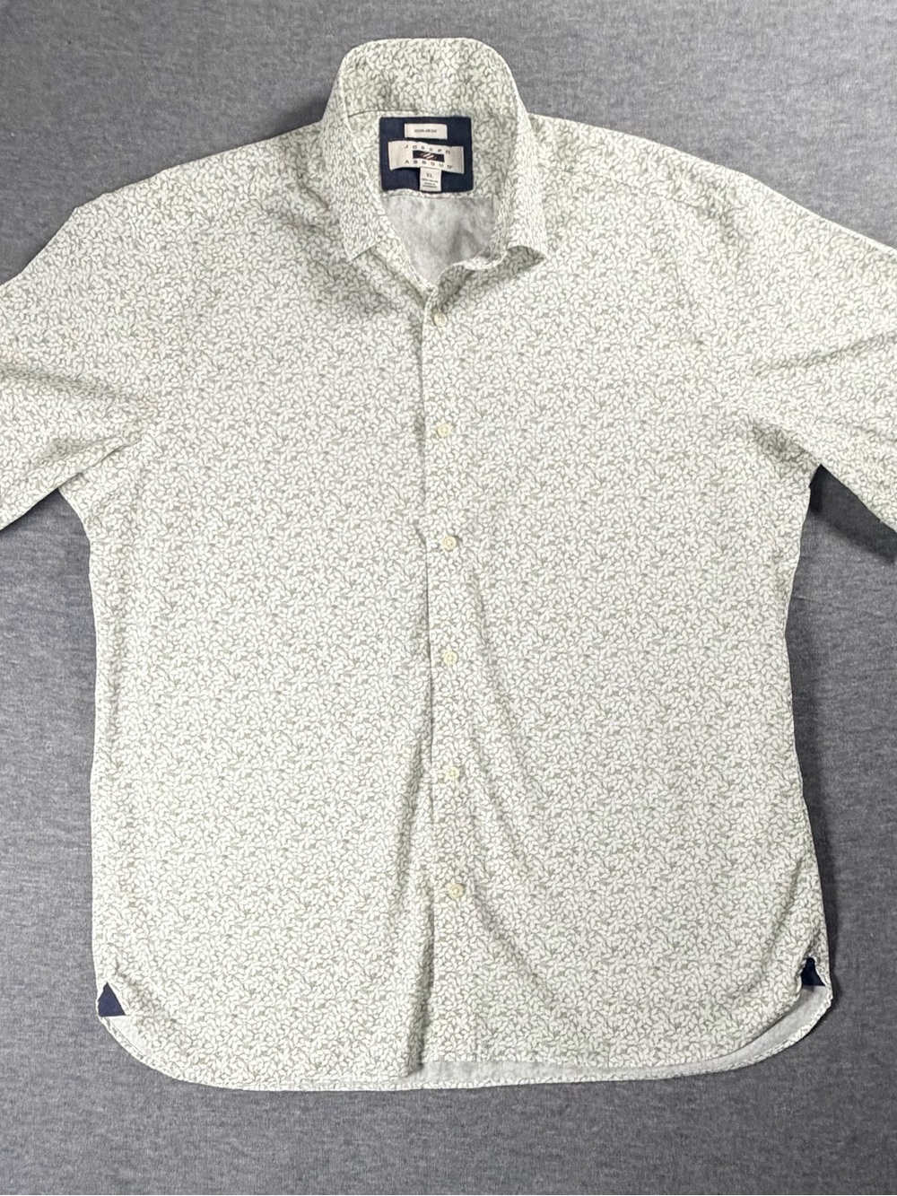 Joseph Abboud Men’s XL Leaf Print Button Down Shirt